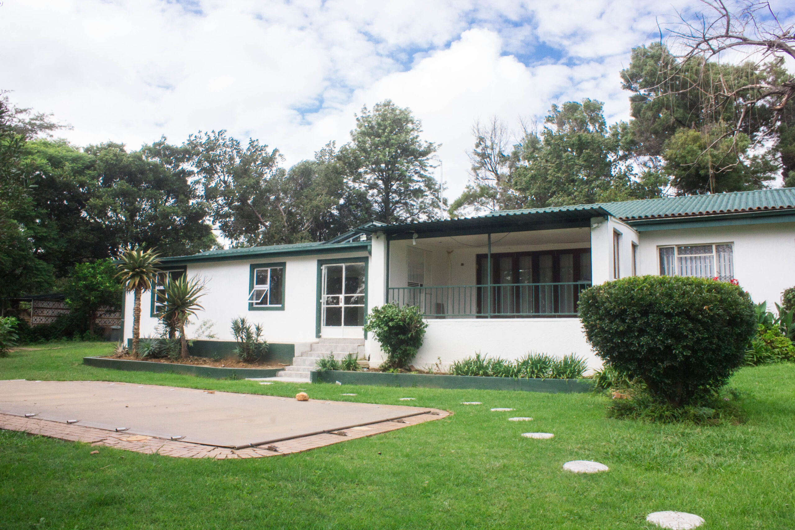 External Houss clouds